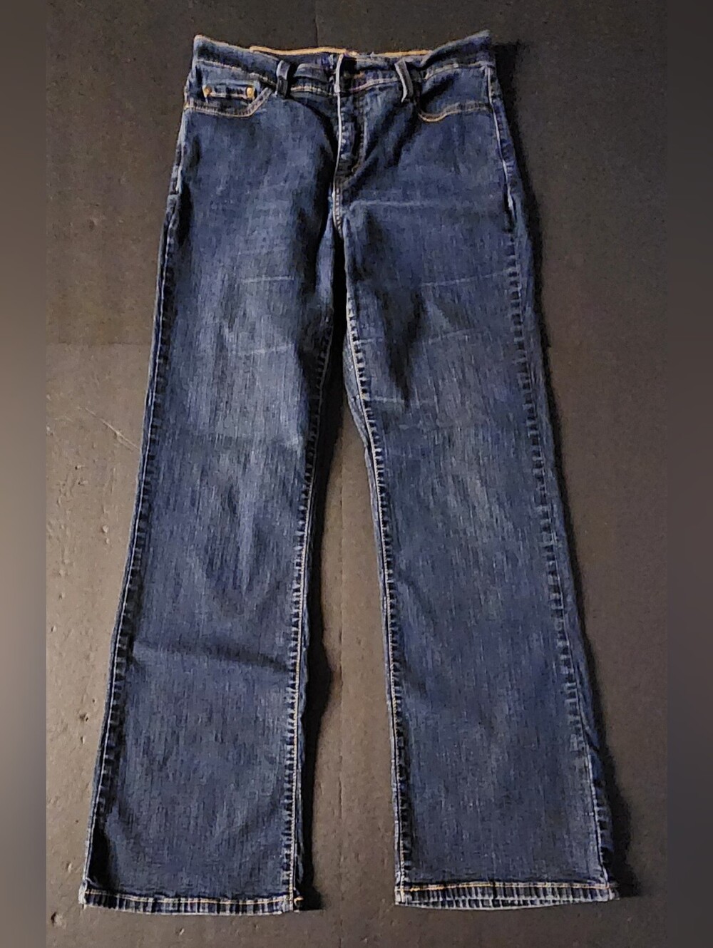 Levis Men's/Womens? Bootcut? Size-42in Length, 30in inseam,16In Waist Preowned